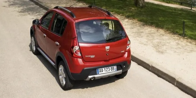 Dacia Sandero 2011 Dacia  Sandero - 4