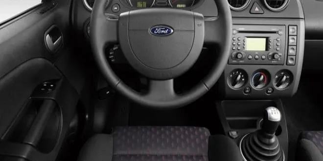 Ford Fiesta 2004 Ford  Fiesta - 10