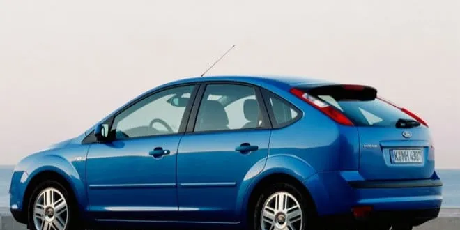 Ford Focus Sedan 2005 Ford  Focus Sedan - 9