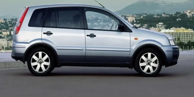 Ford Fusion 2004 Ford  Fusion - 4