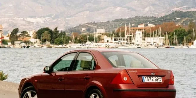 Ford Mondeo 2004 Ford  Mondeo - 2