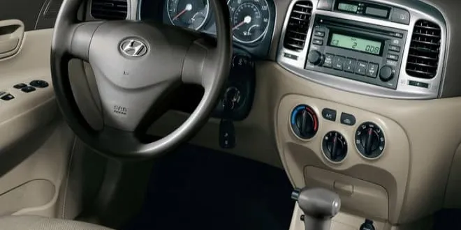 Hyundai Accent Era 2010 Hyundai  Accent Era - 1