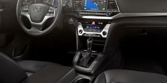 Hyundai Elantra 2017 Hyundai  Elantra - 3