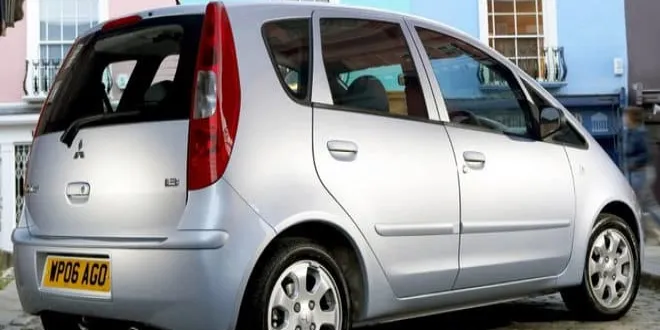 Mitsubishi Colt 2004 Mitsubishi  Colt - 8