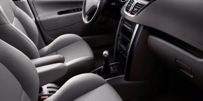 Peugeot 207 2010 Peugeot  207 - 4