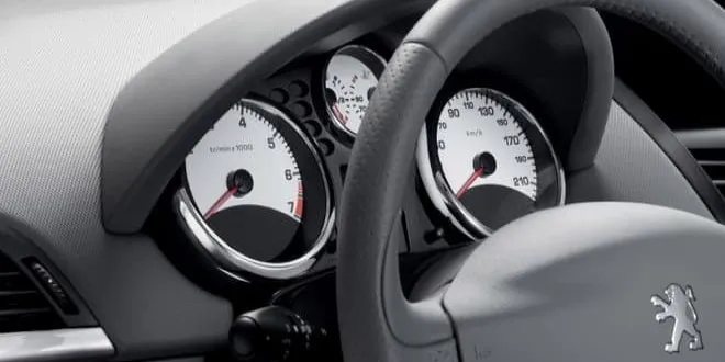 Peugeot 207 2012 Peugeot  207 - 2