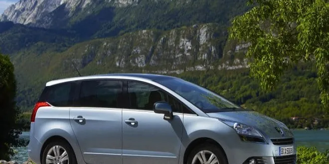 Peugeot 5008 2011 Peugeot  5008 - 3