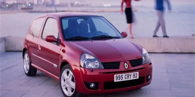 Renault Clio 2004 Renault  Clio - 3