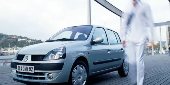 Renault Clio 2005 Renault  Clio - 4