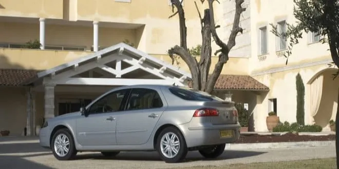 Renault Laguna 2008 Renault  Laguna - 10