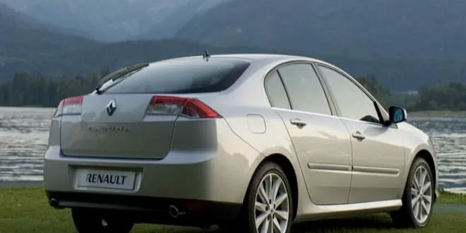 Renault Laguna 2010 Renault  Laguna - 12