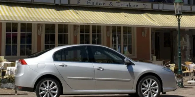 Renault Laguna 2010 Renault  Laguna - 15