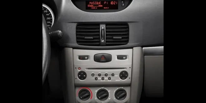 Renault Symbol 2009 Renault  Symbol - 13