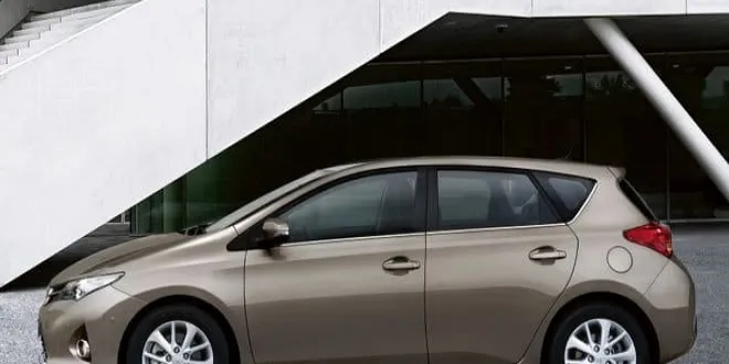 Toyota Auris 2013 Toyota  Auris - 3