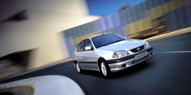 Toyota Avensis 2001 Toyota  Avensis - 4