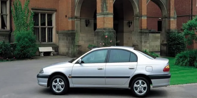 2002 Model Toyota Avensis