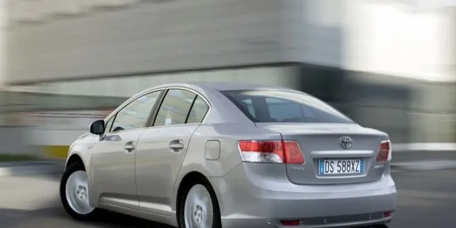 Toyota Avensis 2011 Toyota  Avensis - 8