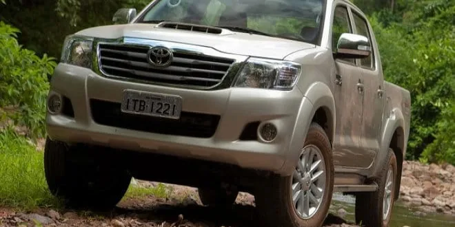 Toyota Hilux 2014 Toyota  Hilux - 9