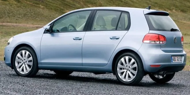 Volkswagen Golf 2010 Volkswagen  Golf - 3