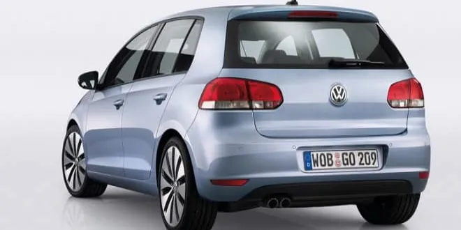 Volkswagen Golf 2011 Volkswagen  Golf - 4