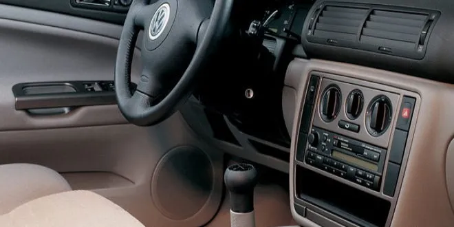 Volkswagen Passat 2000 Volkswagen  Passat - 5