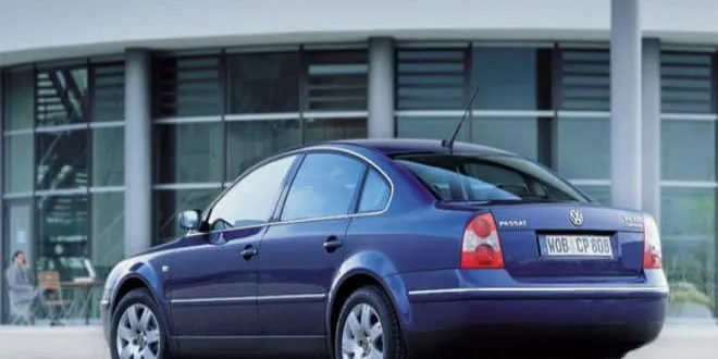 Volkswagen Passat 2004 Volkswagen  Passat - 2