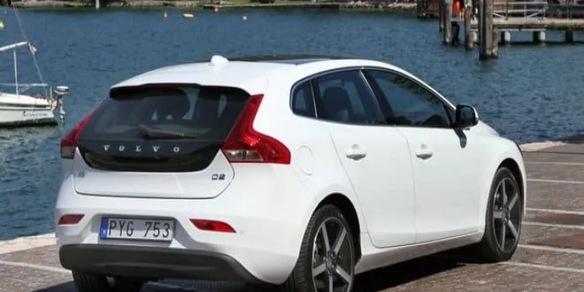 Volvo V40 2018 Volvo  V40 - 18